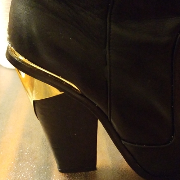 Dolce Vita Boots - Picture 5 of 6